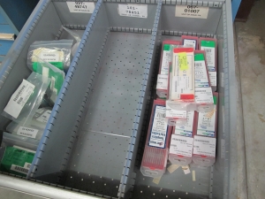 LISTA HEAVY DUTY 10-DRAWER PARTS CABINET W/ CONTENTS (W-44) LOADING & HANDLING FEE $25-